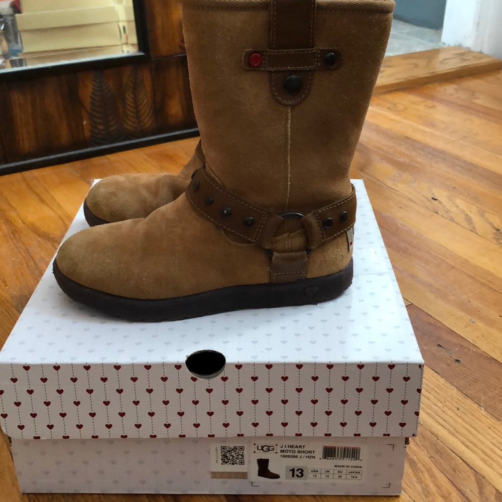 Ugh Girls Moto Short Boot Chestnut Size 13
